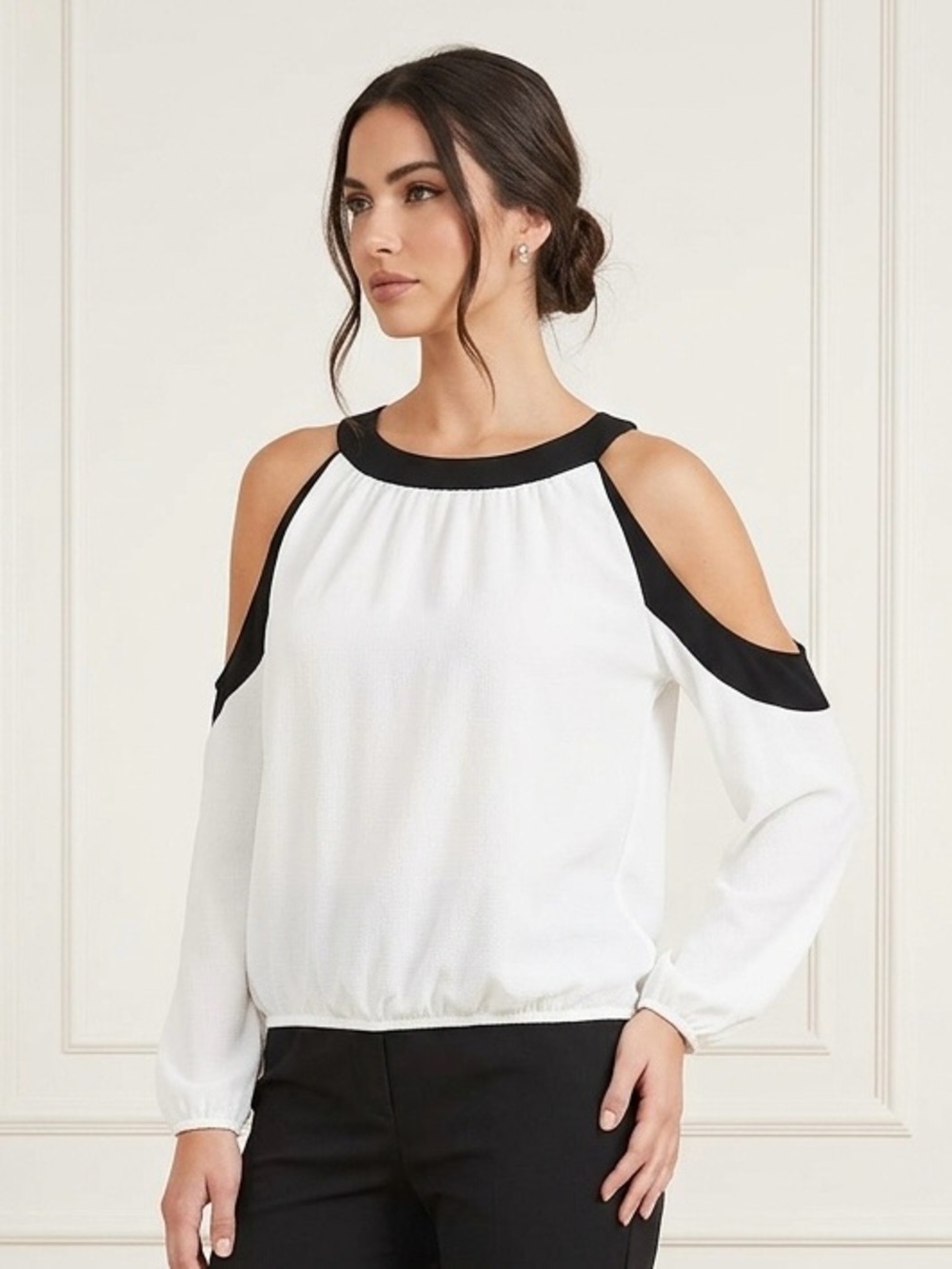 Cold shoulder top size S/M